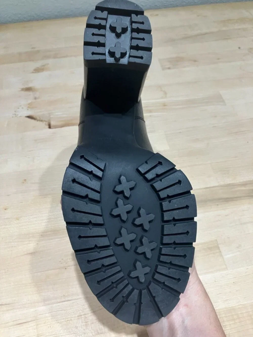 Tory Burch 100% authentic